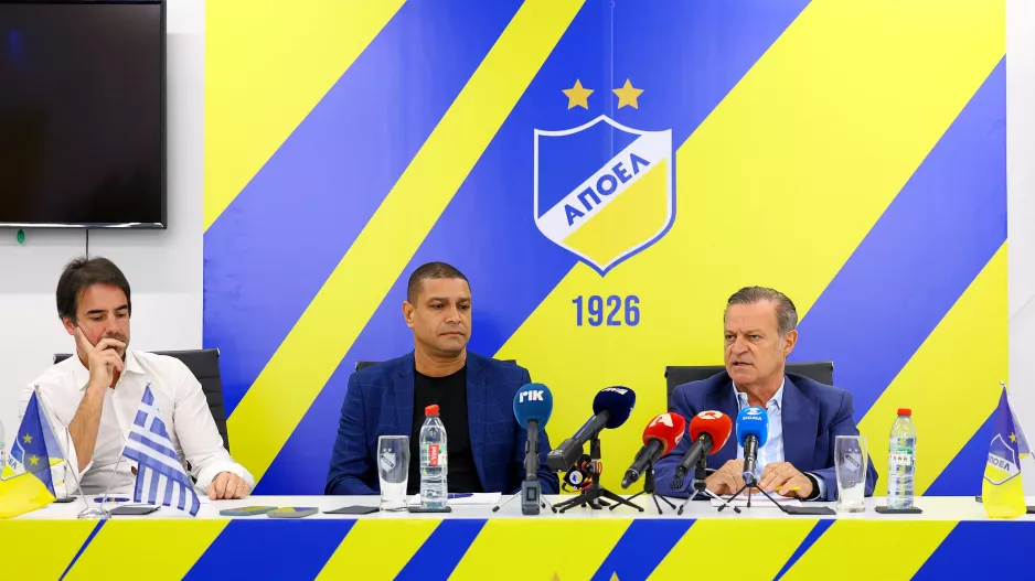 Διασυνδέσεις/ΑΠΟΕΛ