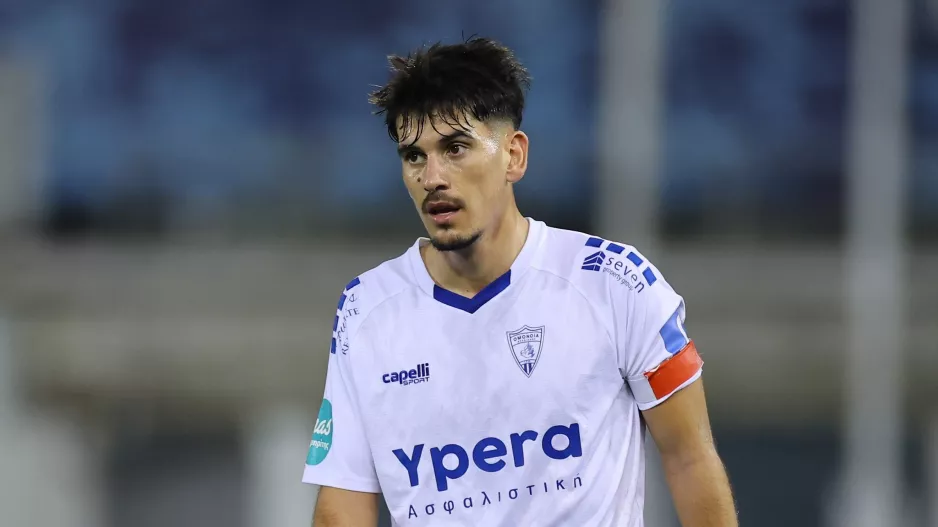 Συμφωνία με Mika Borges