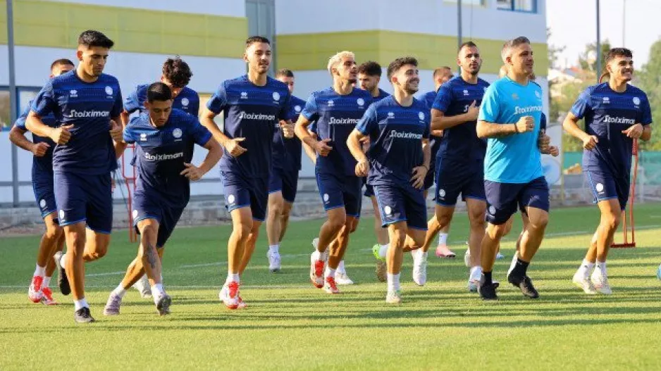Ολοκλήρωσε και αναχωρεί για Βουλγαρία η Εθνική (Φώτος)
