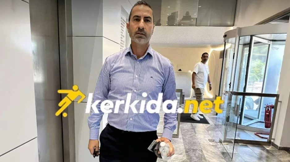 Φίλιππος/ Στάση... πριν τα γραφεία 