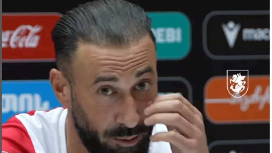 (Βίντεο) Τέλος εποχής για Λόρια 