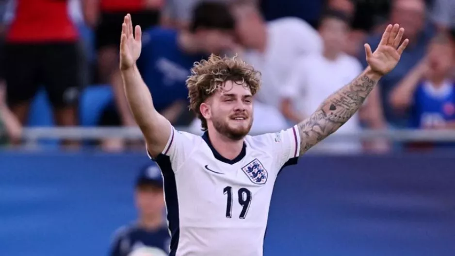 Έλιοτ σκέτη απόλαυση και «It’s coming home» από τους Άγγλους που πάνε τελικό