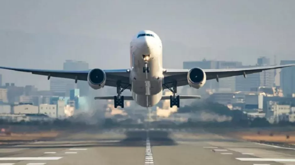 Μπαχρέιν και Κουβέιτ άνοιξαν τον εναέριο χώρο τους - Επαναλειτουργεί το αεροδρόμιο του Ντουμπάι