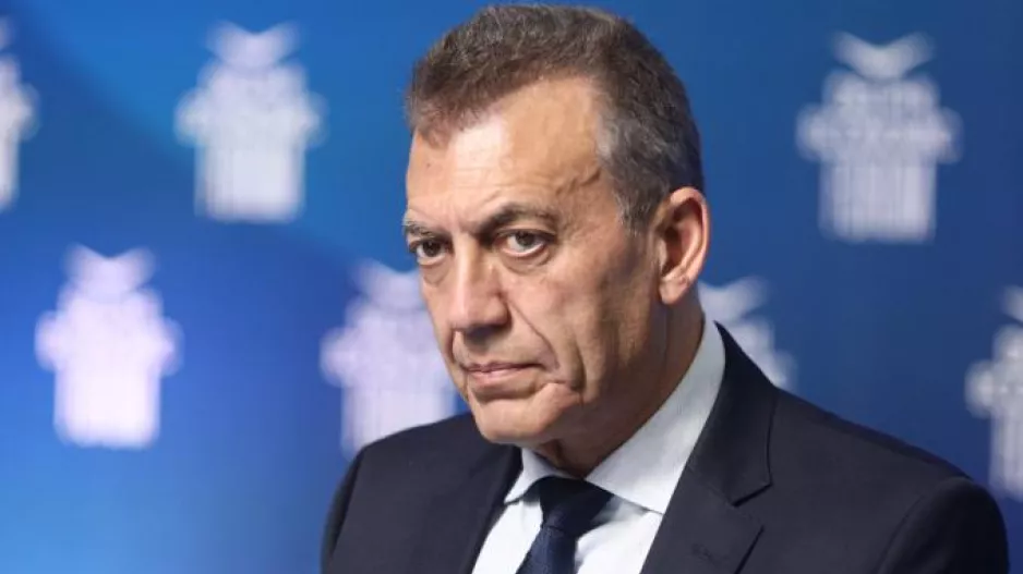Tα δύο αιτήματα της Super League στον Βρούτση 