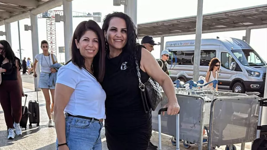 Στο αεροπλάνο η Νάσια για τον Χάμπο της!