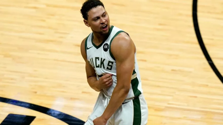 Φέρνει τον πρωταθλητή NBA με τους Μπακς, Μπριν Φορμπς!