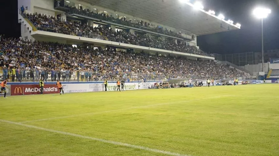 Φουλ...για 4000 (ΑΝΟ)