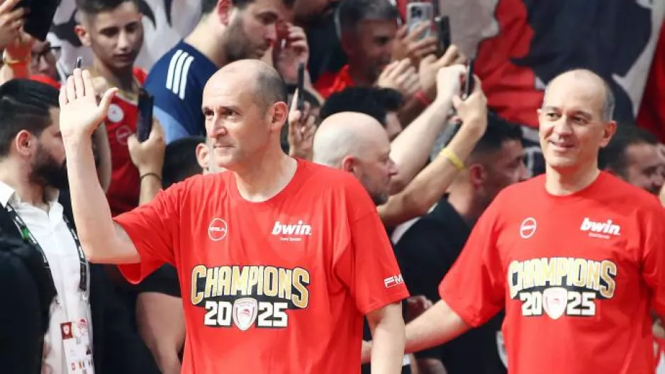 Οι Αγγελόπουλοι ανακοινώνουν συμφωνία με τον εφοπλιστή Τσάκο