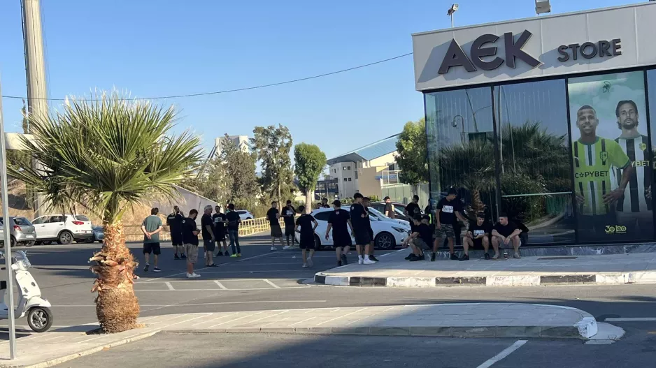 Με νέα εμφάνιση