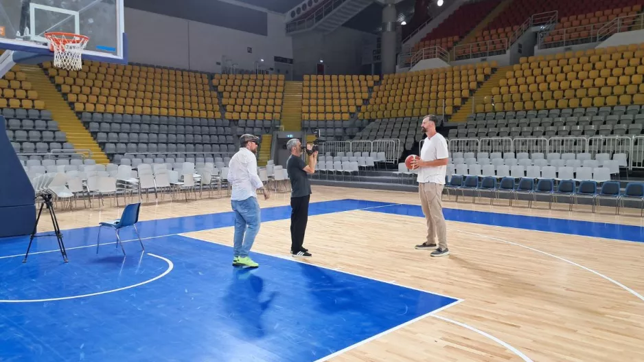 Επισκέφθηκε τη Λεμεσό και το γήπεδο του FIBA EuroBasket 2025 ο πρώην NBAer Νίκολοζ Τσκιτισβίλι