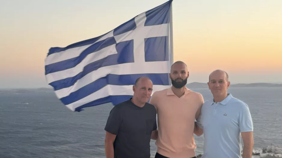 Για πάντα στο... λιμάνι και τον Ολυμπιακό ο Φουρνιέ!