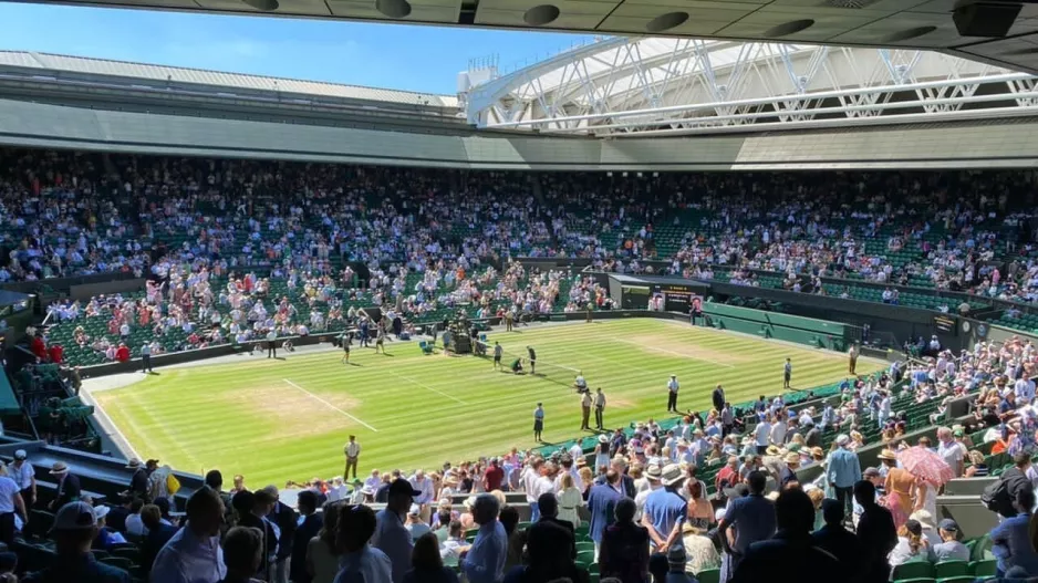 "Στην Κερκίδα"- Με... Wimbledon (BINTEO) 