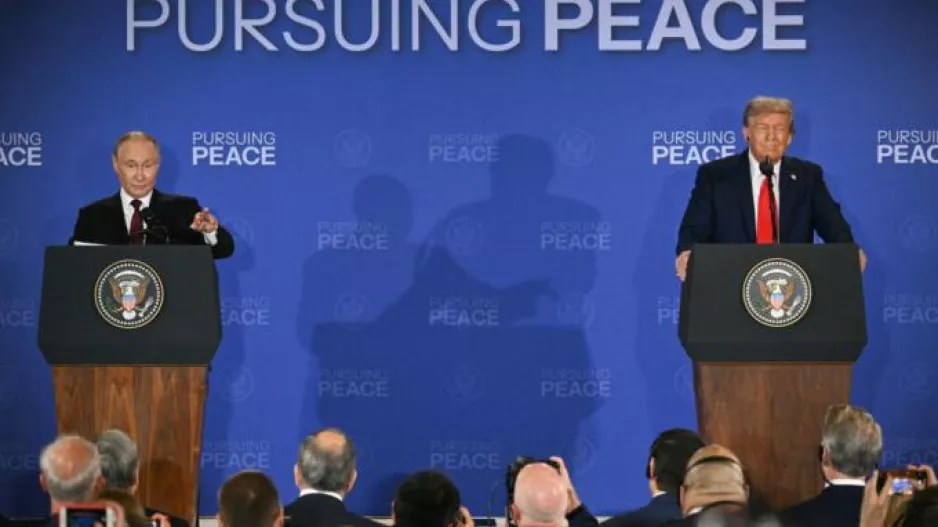«Υπάρχει ακόμη δρόμος για τη συμφωνία», λέει ο Τραμπ – Ο Πούτιν τον προσκάλεσε στη Μόσχα