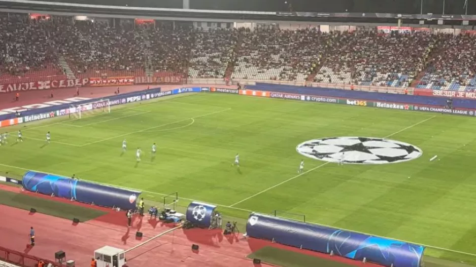 (ΒΙΝΤΕΟ Kerkida) Είσοδος της Πάφος FC για ζέσταμα και...θόρυβος!