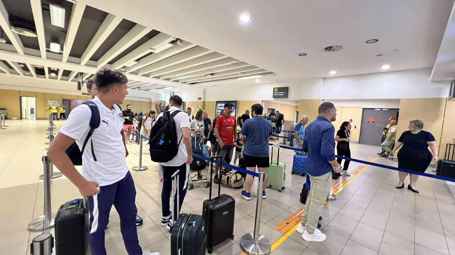 Check-in... οι Παφίτες!