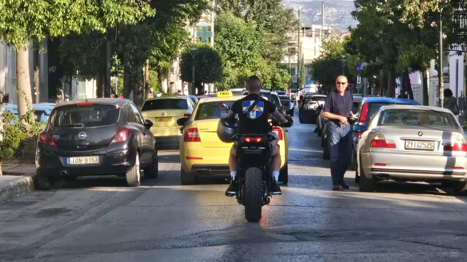 Μοτοσυκλετιστής-Δικέφαλος