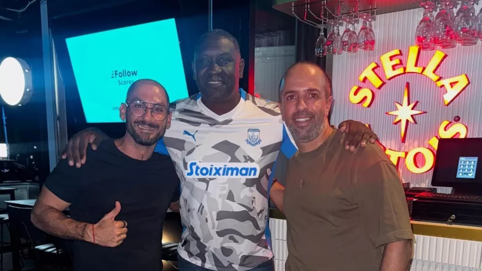 Έξοδος... με φανέλα Απόλλων για Heskey!