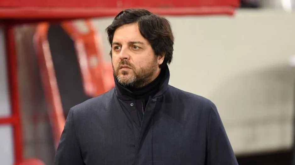 Δύσκολα Ντέσερς και Μόρο, κοιτάζει αλλού για φορ και χαφ η ΑΕΚ
