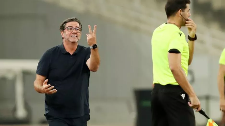 Βιτόρια: "Είμαι πολύ ικανοποιημένος από το ντεμπούτο του Καλάμπρια"