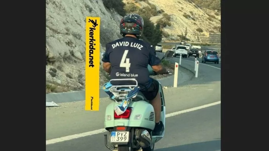 Με μοτοσυκλέτα...και Νταβίντ Λουίζ στο "Αλφαμέγα"!