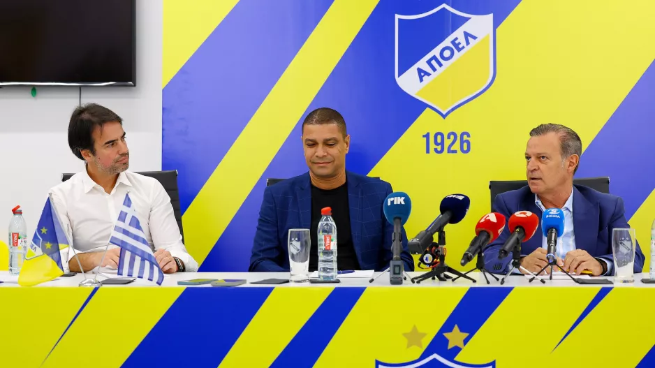 ΑΠΟΕΛ/Στο τραπέζι η συμφωνία για υπογραφές