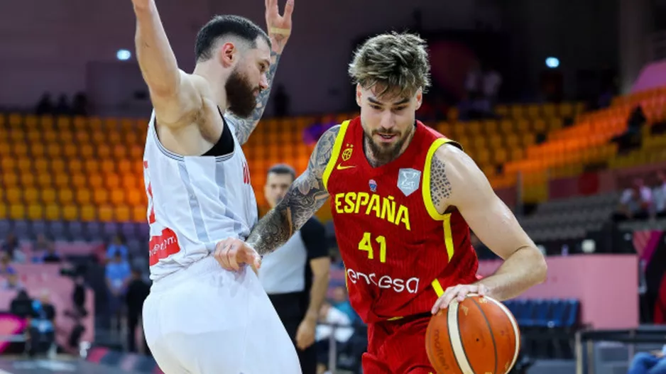 (Φωτορεπορτάζ) Δράση στη Λεμεσό με EuroBasket!