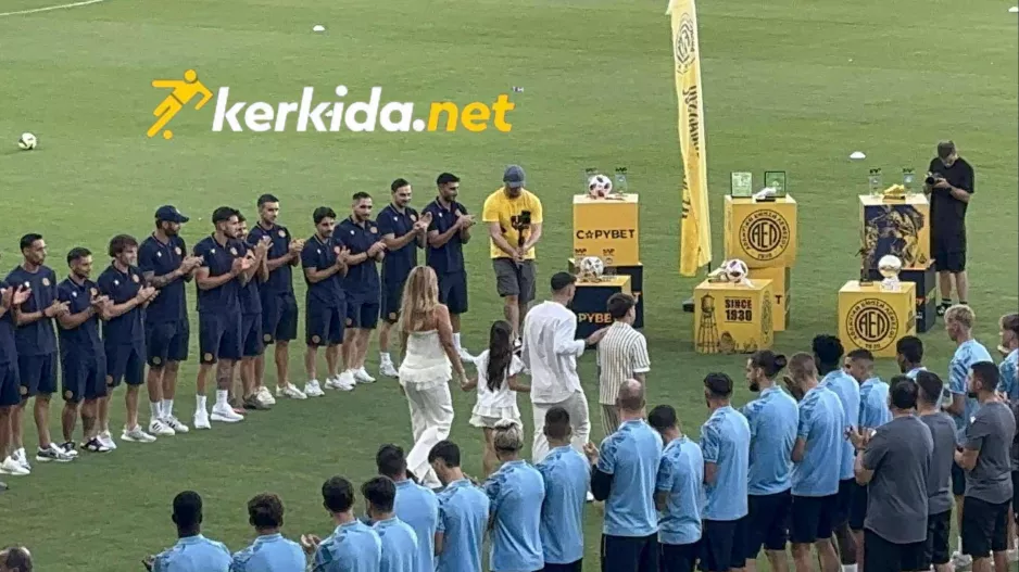 (Βίντεο Kerkida) Αποθέωση και ζεστό χειροκρότημα 
