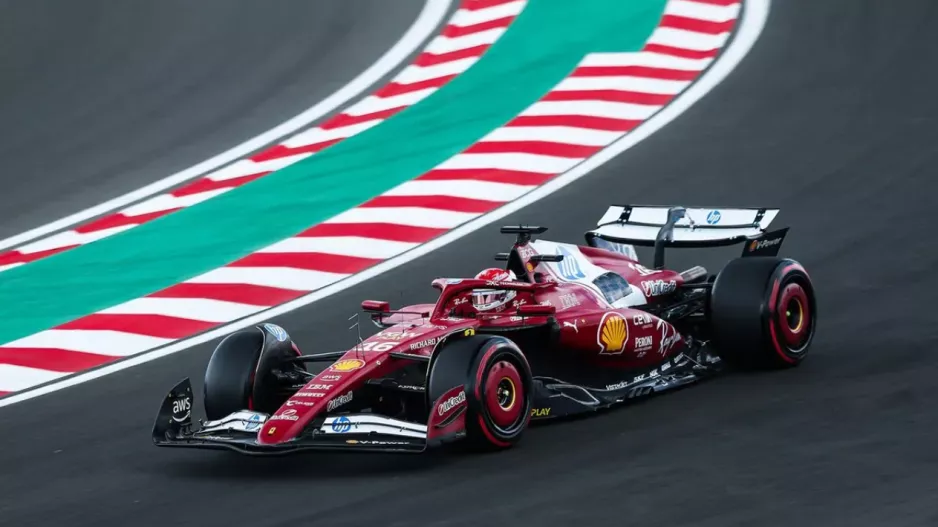 Απίθανη πολ ποζίσιον του Σαρλ Λεκλέρ με τη Ferrari στην Ουγγαρία