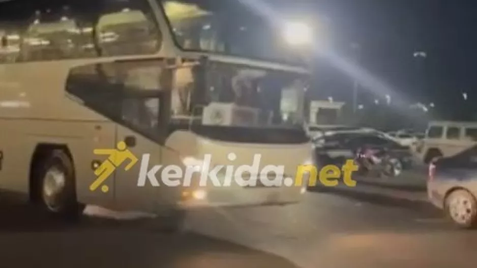 (Ομόνοια) Η στιγμή  της αναχώρησης (Βίντεο)