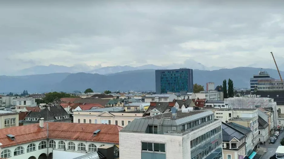 Άρχισαν οι βροχές στο Klagenfurt! (Βίντεο Kerkida)