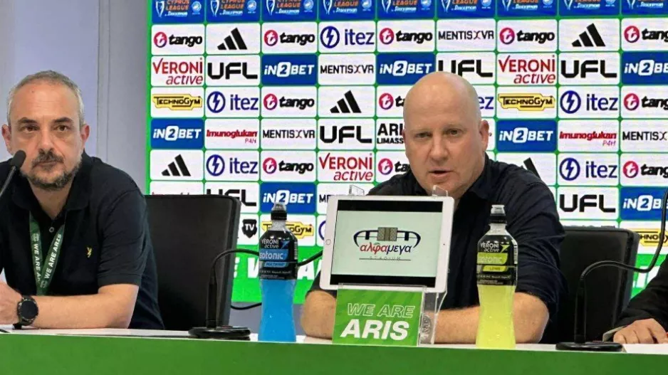 "Μετά το 2-0 ξεκινήσαμε τα... παιδιαρίσματα - Προσφέραμε δώρα στον αντίπαλο"