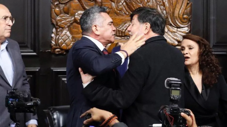 Άγρια συμπλοκή στη Γερουσία του Μεξικού (βίντεο)