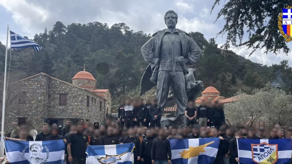 "Αναλαμβάνουμε την ευθύνη... να μας συλλάβουν όλους στο κρησφύγετο του Σταυραετού"