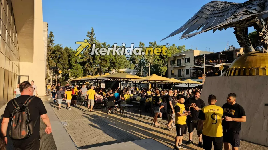 (ΒΙΝΤΕΟ-φώτος kerkida) Χαμός από κόσμο στην OPAP Arena