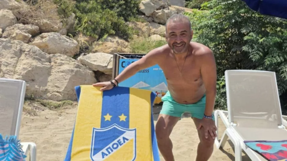 ΑΠΟΕΛ… και στην παραλία!