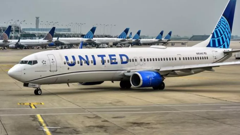 Διακοπή πτήσεων της United Airlines σε πολλά αεροδρόμια