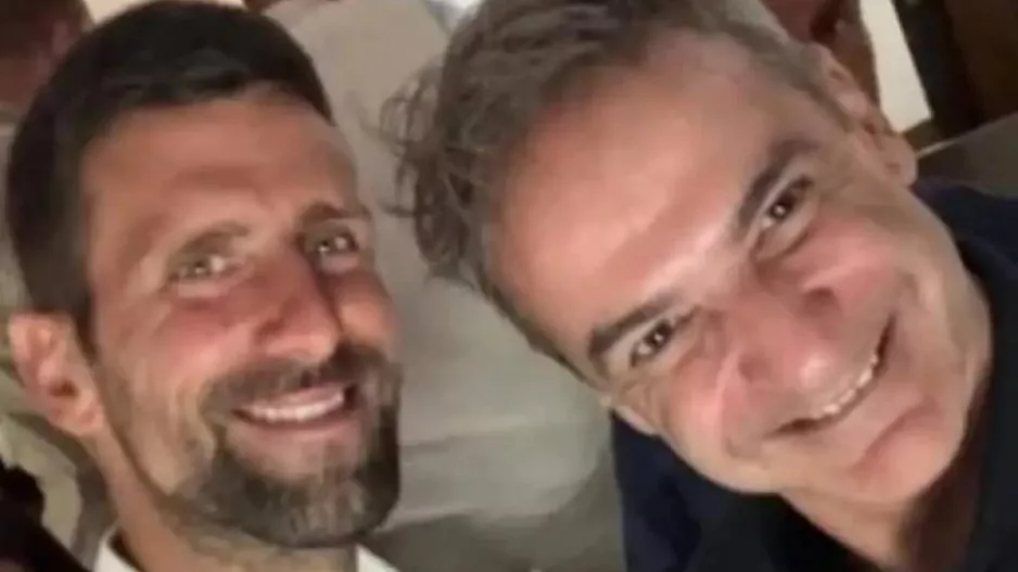 Συνάντηση και selfie στην Τήνο