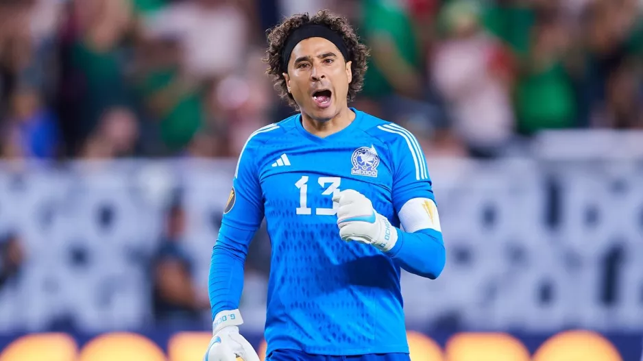 Στη…σκιά του Guillermo Ochoa