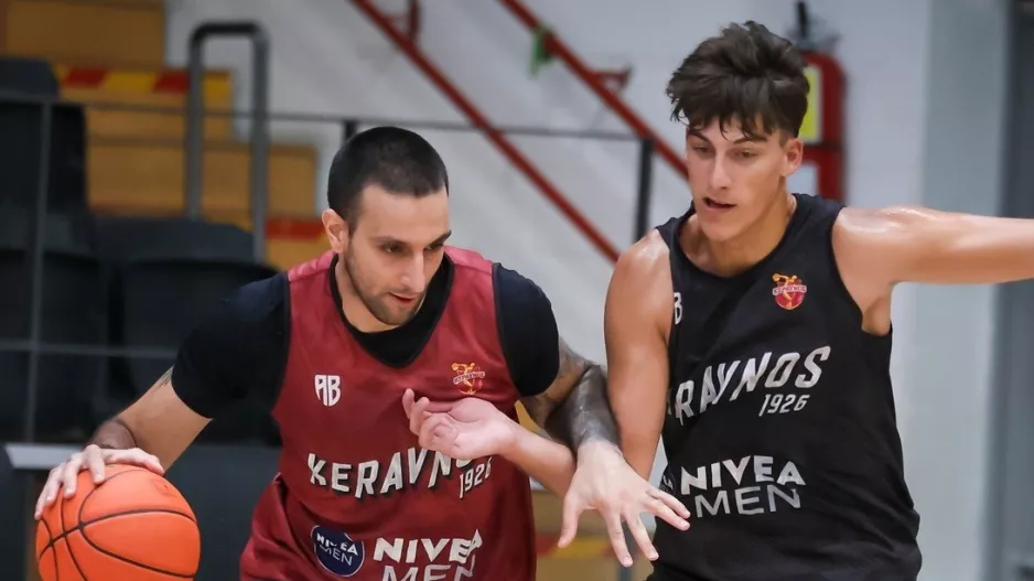 (Φώτος) "Τεχνική, τακτική και ρυθμός… όλα στο παρκέ του «Κώστας Παπαέλληνας»"