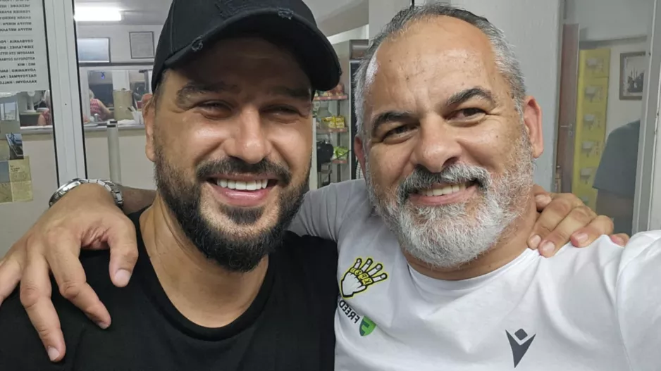 Seflie νίκης, με... μπόλικα χαμόγελα!
