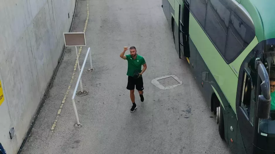 Με ΑΕΛ... ναι