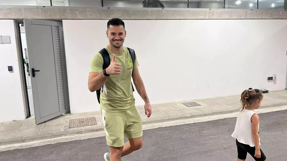 ΟΛΟΙ χαρούμενοι!