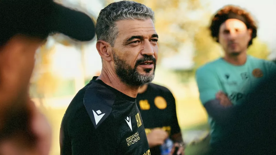Υποχρεωμένος/ΑΕΛ