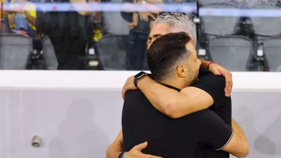 Θερμός εναγκαλισμός!