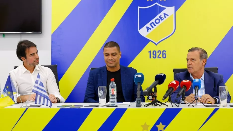 (ΑΠΟΕΛ - F8): Διευκρινίζονται οι λόγοι καθυστέρησης στην υπογραφή της συμφωνίας