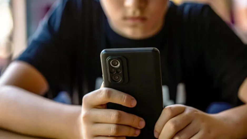 Ζωή χωρίς TikTok και Instagram - Η Αυστραλία απαγορεύει τα κοινωνικά δίκτυα για ανήλικους κάτω των 16