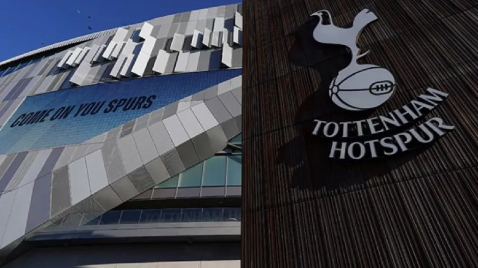 Ξεκαθαρίζει τη στάση της για το μέλλον της Τότεναμ η οικογένεια Λιούις!