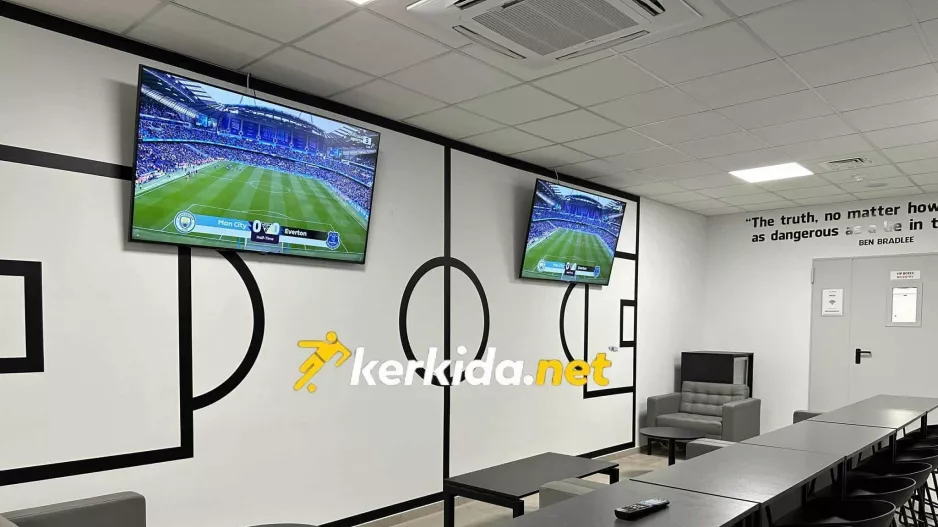 Αλφαμέγα/Νέο... λουκ στο lounge! 