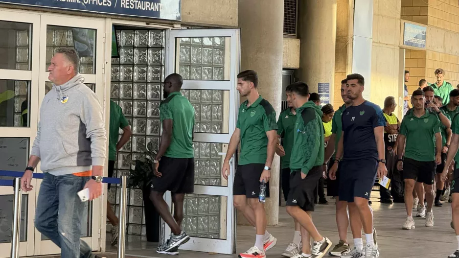 (Φώτος kerkida) Η άφιξη του Ολυμπιακού 