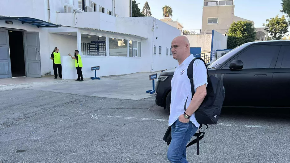 Λόγια στο... γήπεδο!
